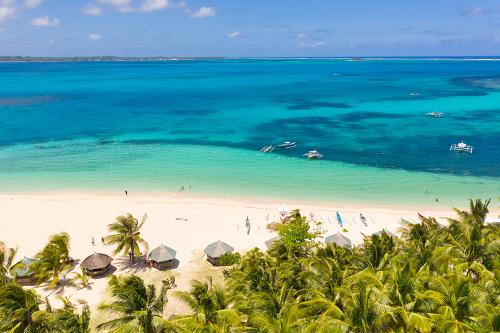 Daku Island Beach