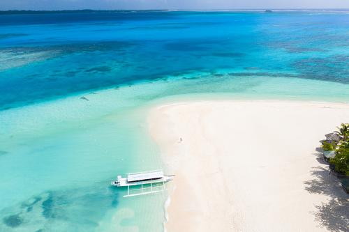 Daku Island Beach