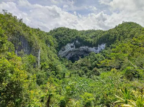 Langun-Gobingob Caves