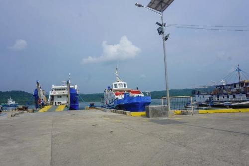 Lubang Port