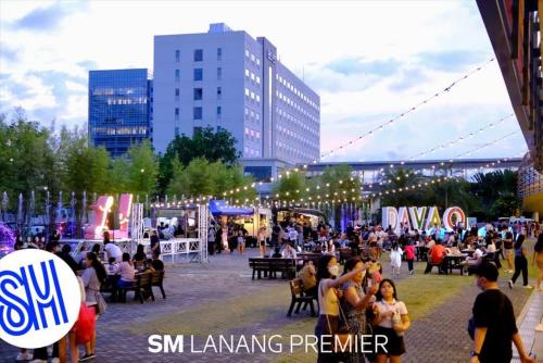 SM Lanang Premier