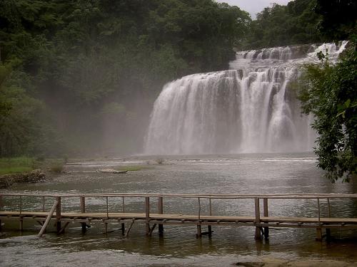 Tinuy-an Falls
